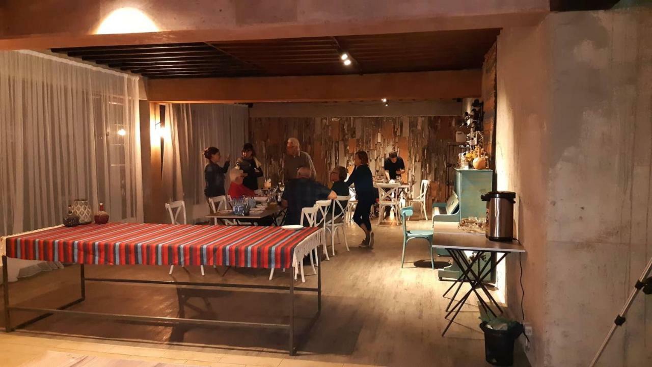 Yeghegis Hotel Arevi מראה חיצוני תמונה